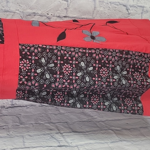 COLINE Appliqued Foral Dress Medium - Picture 4 of 8